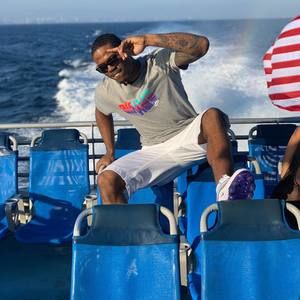 Meet your Posher, Pierre